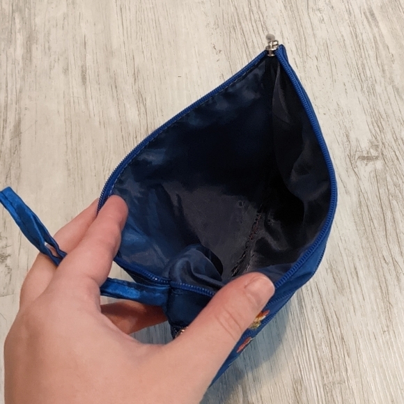 Floral Embroidered Zipper Bag in Blue with Multicolor Flowers - Picture 5 of 5